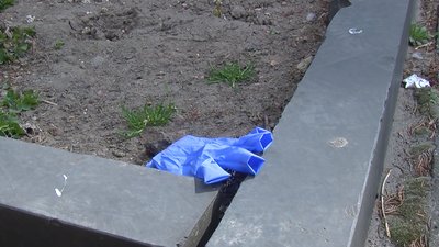 Луцькі лікарі розповіли, як правильно утилізувати маски та гумові рукавиці Луцькі лікарі розповіли, як правильно утилізувати маски та гумові рукавиці