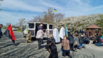 На Тернопільщині попрощалися із загиблим військовослужбовцем Русланом Почигайлом