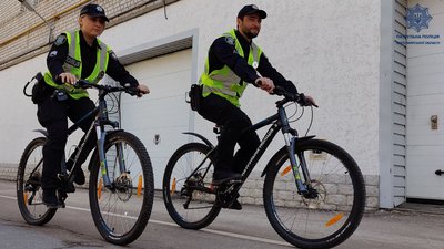 Сезон велопатрулювання у Житомирі відкрито – інспектори на велосипедах стежать за порядком та безпекою у місті