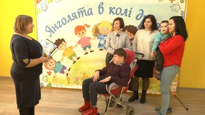 Луцькі "янголята" організували святкове дійство онлайн Луцькі "янголята" організували святкове дійство онлайн