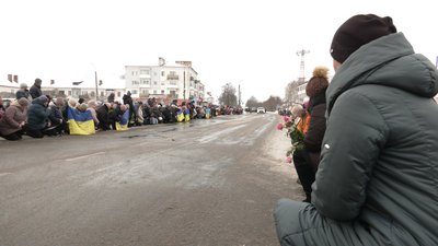 Прощання з бійцями з Чернігівщини, які загинули на сході України Прощання з бійцями з Чернігівщини, які загинули на сході України