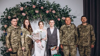 Під час одруження у військовий час Під час одруження у військовий час