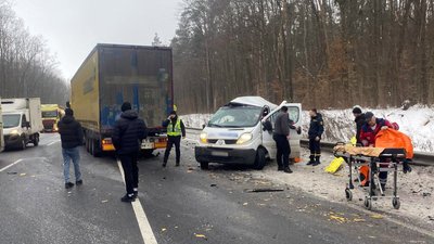 На Хмельниччині слідчі встановлюють обставини ДТП, у якій загинув 33-річний житомирянин