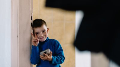 "Діти повинні знати, що росіяни — вороги" — історія родини з Київщини, яка вирвалася з окупації "Діти повинні знати, що росіяни — вороги" — історія родини з Київщини, яка вирвалася з окупації