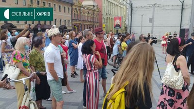 Харківська філармонія закрила сезон концертом просто неба Харківська філармонія закрила сезон концертом просто неба