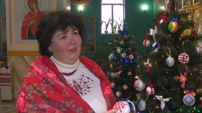 У Запоріжжі члени громадських організацій прикрасили ялинки у Соборі Святої Трійці У Запоріжжі члени громадських організацій прикрасили ялинки у Соборі Святої Трійці