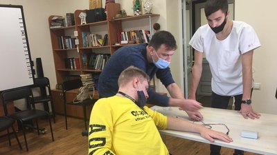 Андрій Поліщук розробив пристрій, який використовується для реабілітації при неврологічних розладах та травмах Андрій Поліщук розробив пристрій, який використовується для реабілітації при неврологічних розладах та травмах