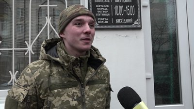 Вважався безвісти зниклим: у Житомирі перепоховали загиблого десантника Данила Золотухіна Вважався безвісти зниклим: у Житомирі перепоховали загиблого десантника Данила Золотухіна