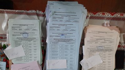 На Гуцульщині голосують без паспортів та поза кабінками На Гуцульщині голосують без паспортів та поза кабінками