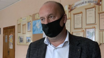 Чи варто вітати хлопців 14 жовтня, а дівчат 8 березня: думка лучан і представників освіти Чи варто вітати хлопців 14 жовтня, а дівчат 8 березня: думка лучан і представників освіти