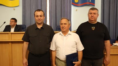 15 вінничан нагородили почесною відзнакою "За заслуги перед Вінниччиною"