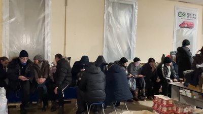 "Поки є можливість - будемо допомагати": запорізькі волонтери у Бахмуті "Поки є можливість - будемо допомагати": запорізькі волонтери у Бахмуті