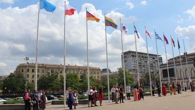 ART_наступ. У Дніпрі до збору коштів для ЗСУ долучаться представники товариств та центрів культури національних громад