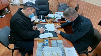 Результат за 15 хвилин: черкаських поліцейських протестували на ВІЛ Результат за 15 хвилин: черкаських поліцейських протестували на ВІЛ