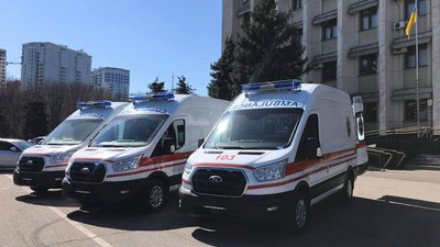 85 нових “швидких” не можуть привезти в Одеську область через проблеми з тендером 85 нових “швидких” не можуть привезти в Одеську область через проблеми з тендером