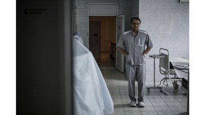"До лікарні могли дістатися лише ті, кого не постріляли по дорозі" — лікарі Бучі "До лікарні могли дістатися лише ті, кого не постріляли по дорозі" — лікарі Бучі