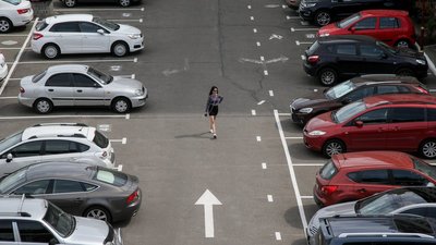 На Запоріжжі власники люксових автівок сплатили до місцевих бюджетів понад 3 млн грн