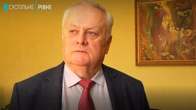 Ніби все спокійно, а насправді – неспокійно: основне з брифінгу мера Рівного