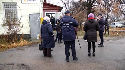 У Житомирі співробітники ДСНС розповіли про безпечне використання пічного опалення та обігрівачів У Житомирі співробітники ДСНС розповіли про безпечне використання пічного опалення та обігрівачів