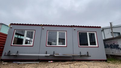 У Прилуках на замовлення ЗСУ виготовляють побутові модулі, у яких житимуть військові У Прилуках на замовлення ЗСУ виготовляють побутові модулі, у яких житимуть військові