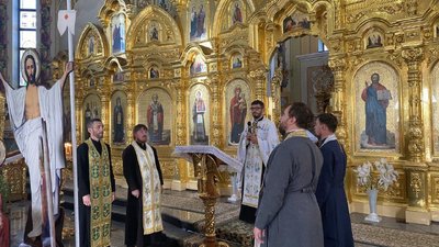 Четверо священників Тернопільщини проїхали на велосипедах 30 кілометрів, щоб відслужити молебень