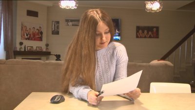 Сім'я з Вінниці створила фільм про голодомор в Україні Сім'я з Вінниці створила фільм про голодомор в Україні