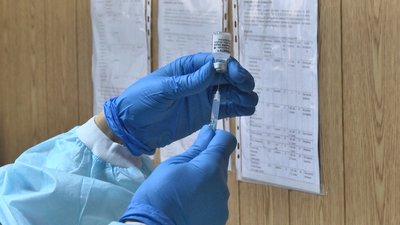 На Донеччині почали щеплювати вакциною Phizer