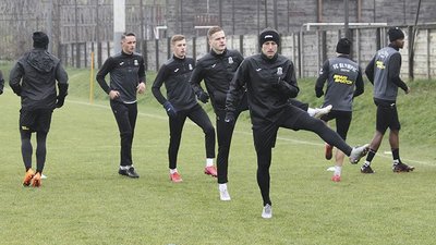Жодного здорового воротаря. Матч "Олімпіка" з "Зорею" в УПЛ - скасували