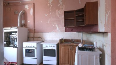 В Івано-Франківську волонтери облаштовують для жінок з дітьми "Прихисток в умовах війни" В Івано-Франківську волонтери облаштовують для жінок з дітьми "Прихисток в умовах війни"