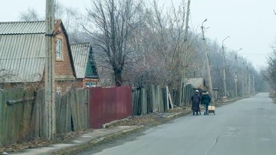 сім’я діти евакуація поліцейські "Білий янгол" обстріли армія РФ прифронтовий Торецьк Донецька область сім’я діти евакуація поліцейські "Білий янгол" обстріли армія РФ прифронтовий Торецьк Донецька область