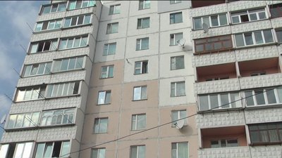 У Вінниці з вікна 7-го поверху випала 59-річна жінка У Вінниці з вікна 7-го поверху випала 59-річна жінка