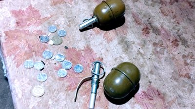 На Полтавщині чоловіка підозрюють у незаконному зберіганні набоїв та гранати вдома