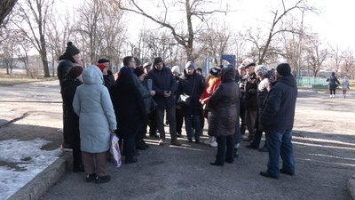 Мешканці житломасиву Дніпра скаржаться на слабкий тиск води