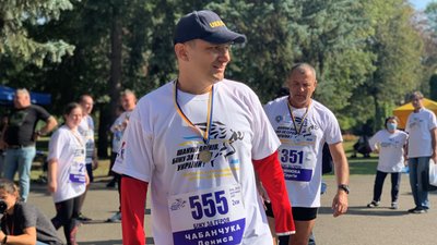 Під Києвом відбувся забіг на честь загиблих українських воїнів Під Києвом відбувся забіг на честь загиблих українських воїнів