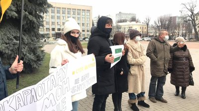 Загалом шестеро студентів 21 грудня вийшли на Майдан Незалежності Загалом шестеро студентів 21 грудня вийшли на Майдан Незалежності