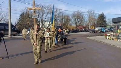 Похоронна процесія у Тернополі Похоронна процесія у Тернополі