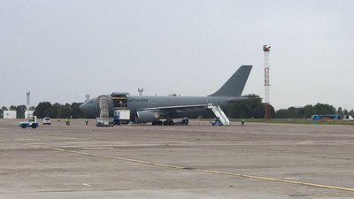 13 українських військових відправили на лікування до Німеччини