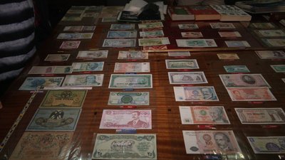 Банкноти, монети й нагороди: у Рівному відкрили виставку грошей 101 країни світу Банкноти, монети й нагороди: у Рівному відкрили виставку грошей 101 країни світу