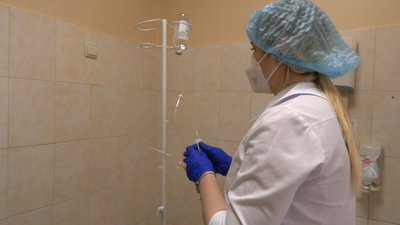 Стало відомо про стан двох дорослих та п'ятьох дітей, травмованих у ДТП на Івано-Франківщині