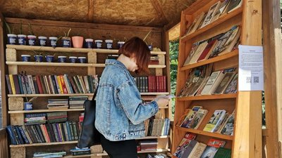 Наукова література та видання для дітей: у Полтаві облаштували пункт обміну книгами Наукова література та видання для дітей: у Полтаві облаштували пункт обміну книгами