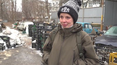 Тернополяни виготовляють коктейлі Молотова