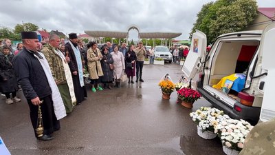 Із загиблим військовослужбовцем Кузьмою Блищиком попрощалися у Володимирецькій громаді