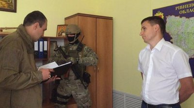 Справа з 2016-го: суд поновив рівненського прокурора на роботі. "Колеги" хочуть оскаржити
