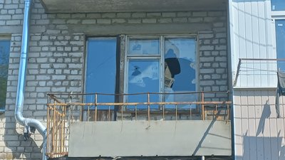 З території Росії обстріляли Глухів: пошкоджене приміщення навчального закладу З території Росії обстріляли Глухів: пошкоджене приміщення навчального закладу