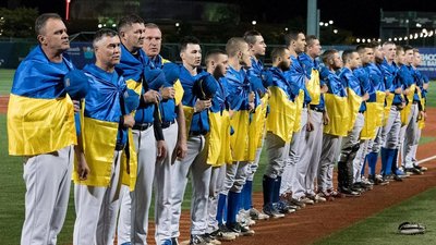 Під час благодійних матчів у Нью-Йорку бейсболісти з Кіровоградщин зібрали понад 20 тисяч доларів Під час благодійних матчів у Нью-Йорку бейсболісти з Кіровоградщин зібрали понад 20 тисяч доларів