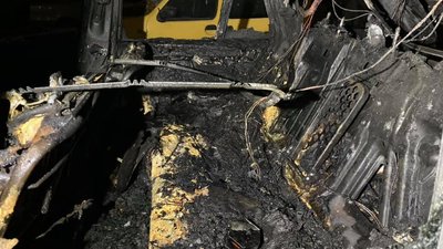 В Одесі громадському діячу спалили автівку: раніше на неї напали