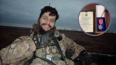 Головнокомандувач нагородив відзнакою студента ЧНУ та військового Назара Радкевича
