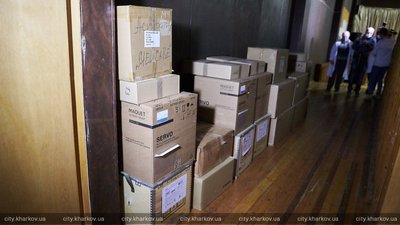 Нові апарати штучного дихання передали в п'ять лікарень Харкова
