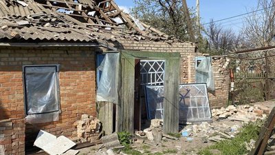Дронами та з важкої артилерії. Армія РФ двічі вдарила по Нікопольському району Дніпропетровщини Дронами та з важкої артилерії. Армія РФ двічі вдарила по Нікопольському району Дніпропетровщини