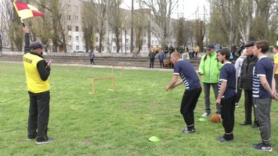 Сотня учнів Херсонщини взяла участь в обласному етапі ігор "Козацька наснага" Сотня учнів Херсонщини взяла участь в обласному етапі ігор "Козацька наснага"